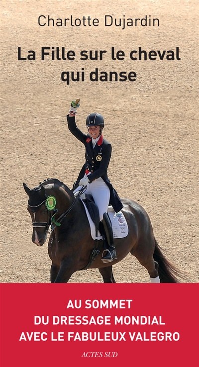 La fille sur le cheval qui danse - 